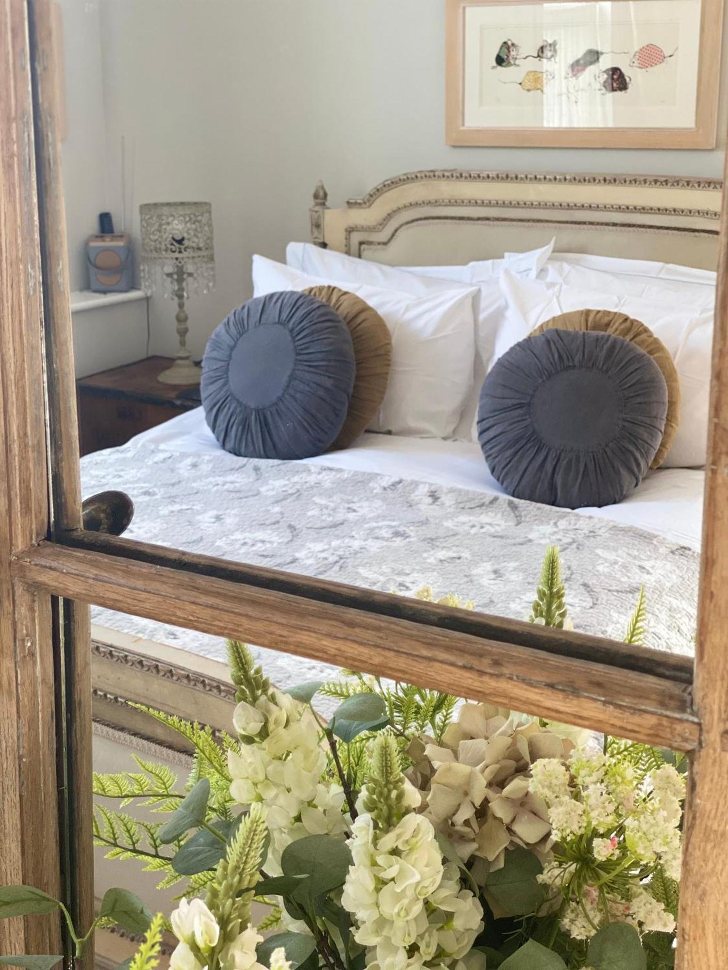 No 22 Bed & Breakfast Барнстъпъл Екстериор снимка