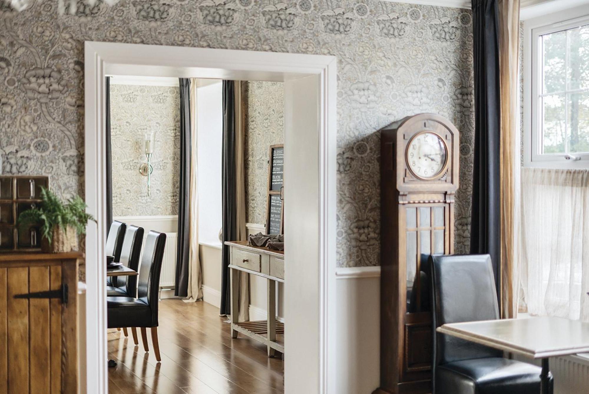 No 22 Bed & Breakfast Барнстъпъл Екстериор снимка
