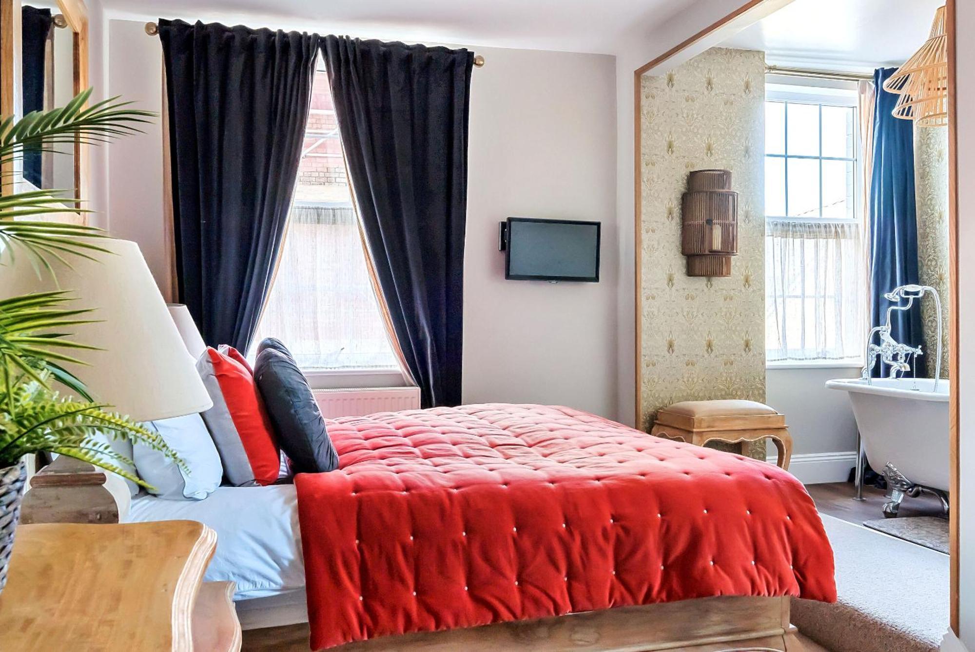 No 22 Bed & Breakfast Барнстъпъл Екстериор снимка