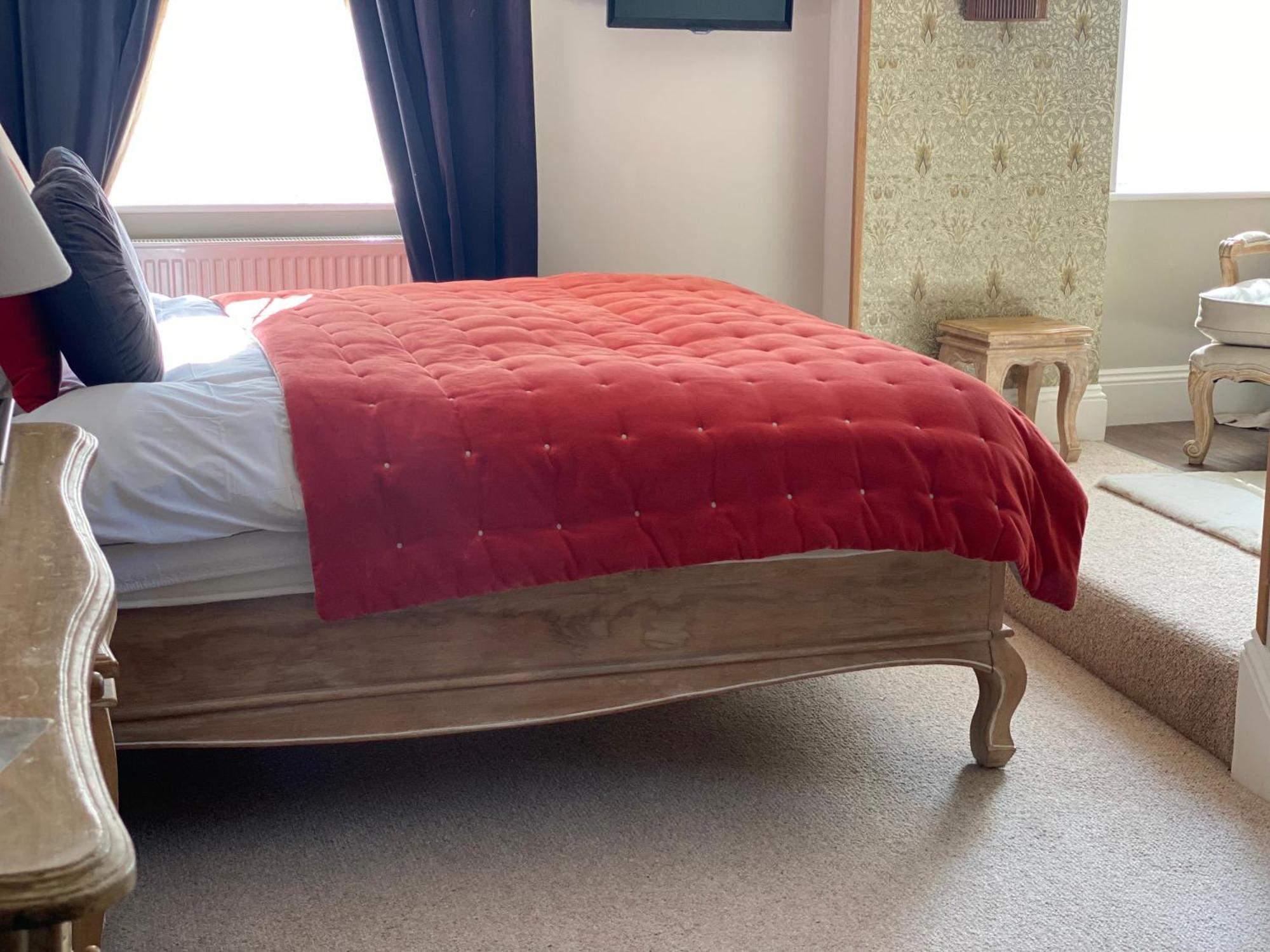 No 22 Bed & Breakfast Барнстъпъл Екстериор снимка